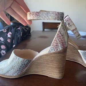 Patterned Wedged Heel